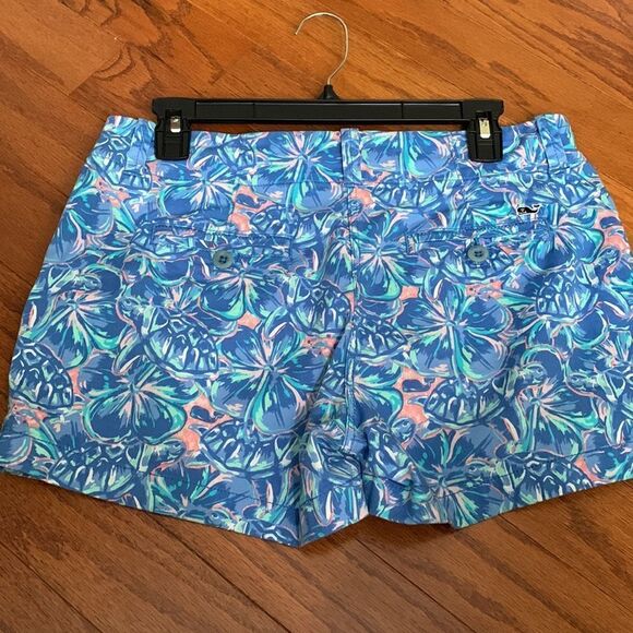 Vineyard Vines size 4 blue and pink shorts - Picture 2 of 11